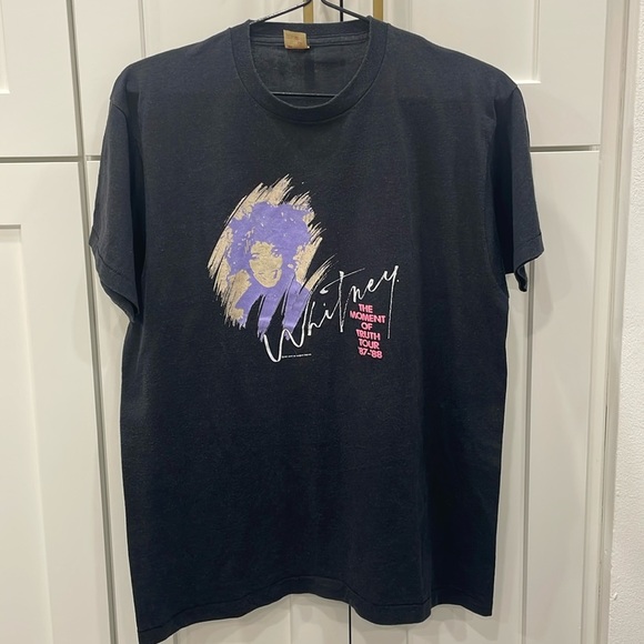 Vintage 1987 Whitney Houston The Moment of Truth Concert Graphic T-Shirt - Picture 1 of 16